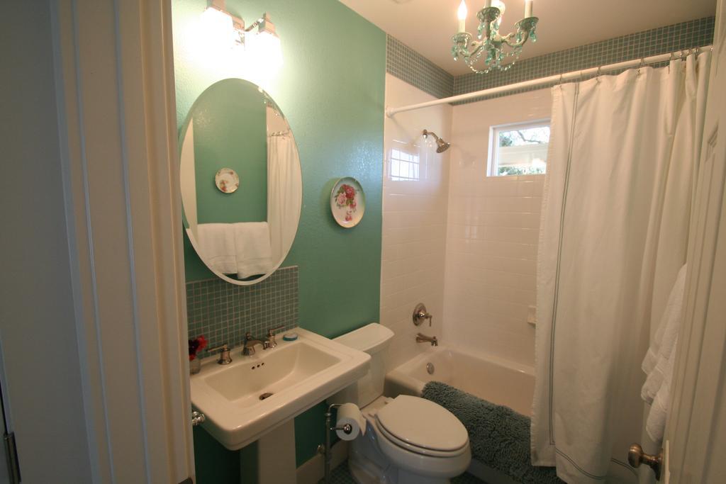Bear Creek Cottage Manchaca Εξωτερικό φωτογραφία